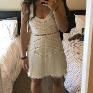 Red Dress Boutique White V neck dress !